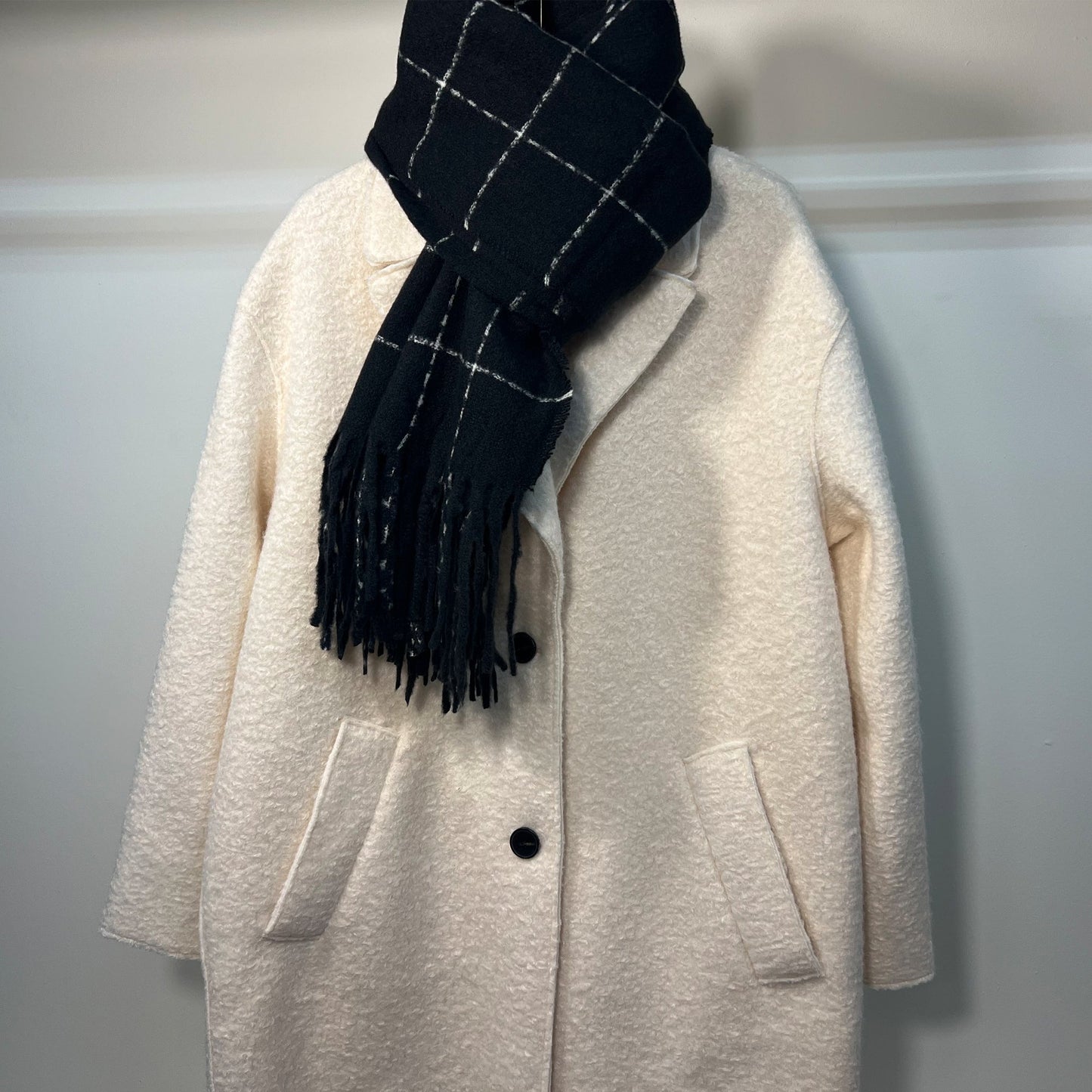 Black Plaid Scarf - Bentley