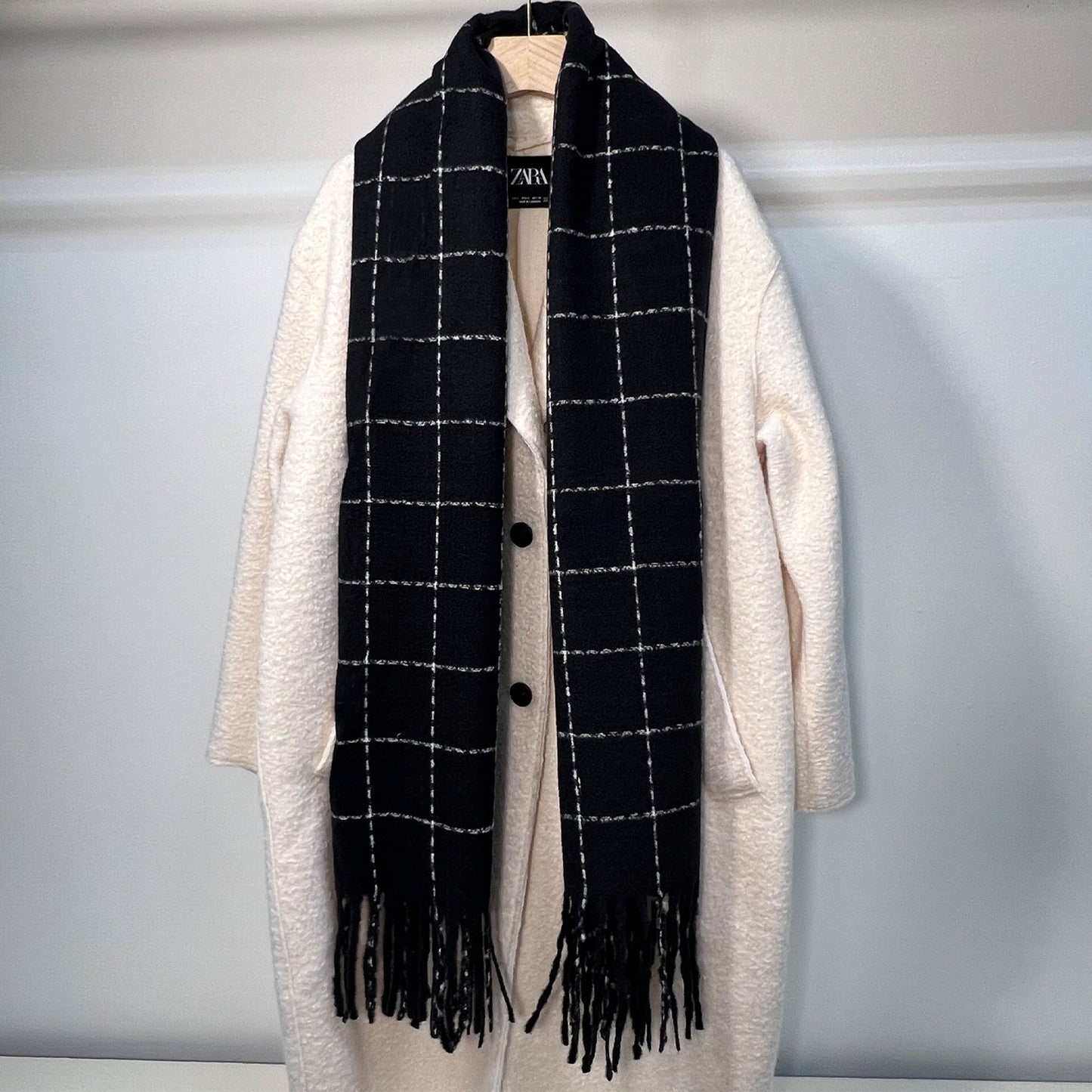 Black Plaid Scarf - Bentley
